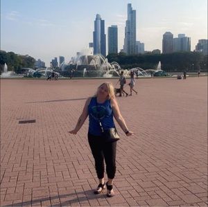 Meet your Posher, Teri